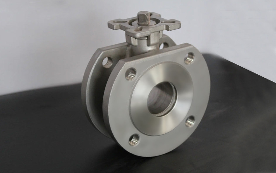 對(duì)夾式高平臺(tái)球閥適用于Class150、PN1.0～2.5MPa、-29~180℃的管路上，用于截?cái)嗷蚪油ü苈分械慕橘|(zhì)